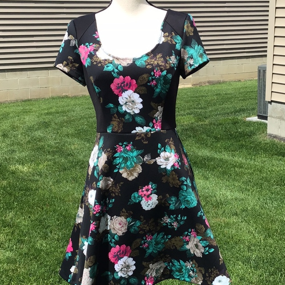 Elle Black and Floral Dress